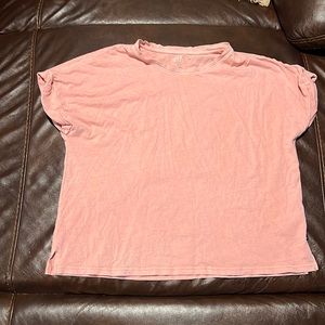 Gap shirtsleeve crop top